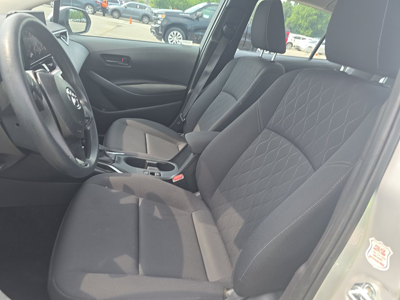 2025 Toyota Corolla LE FWD