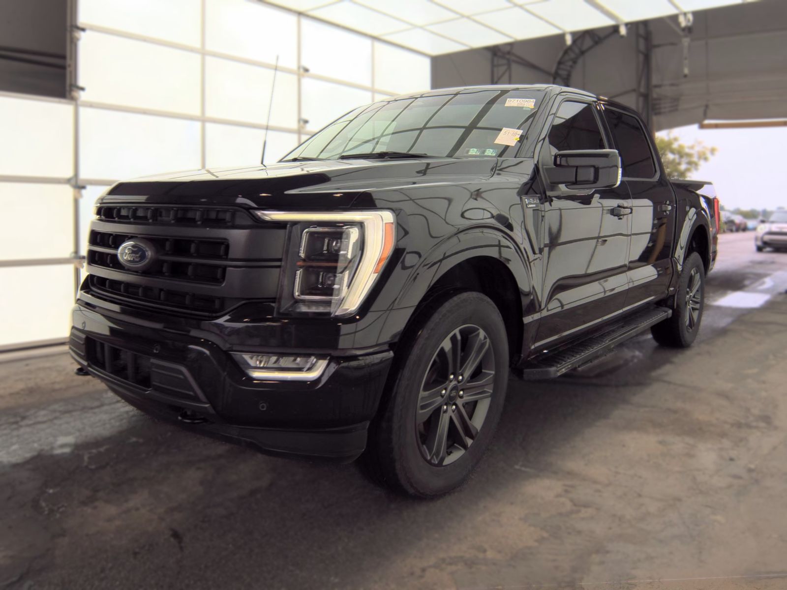 2023 Ford F-150 Lariat AWD