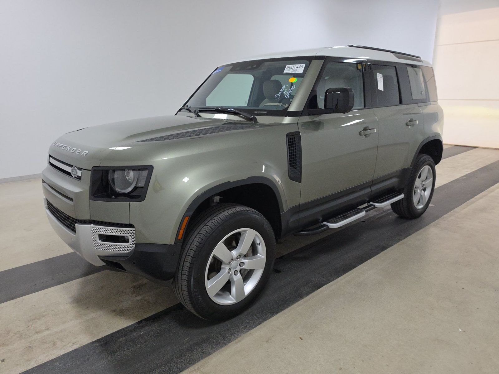 2021 Land Rover Defender 110 SE FWD