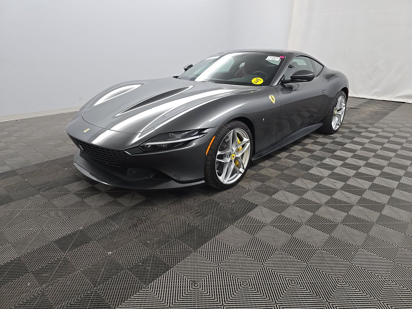 2024 Ferrari Roma Base RWD