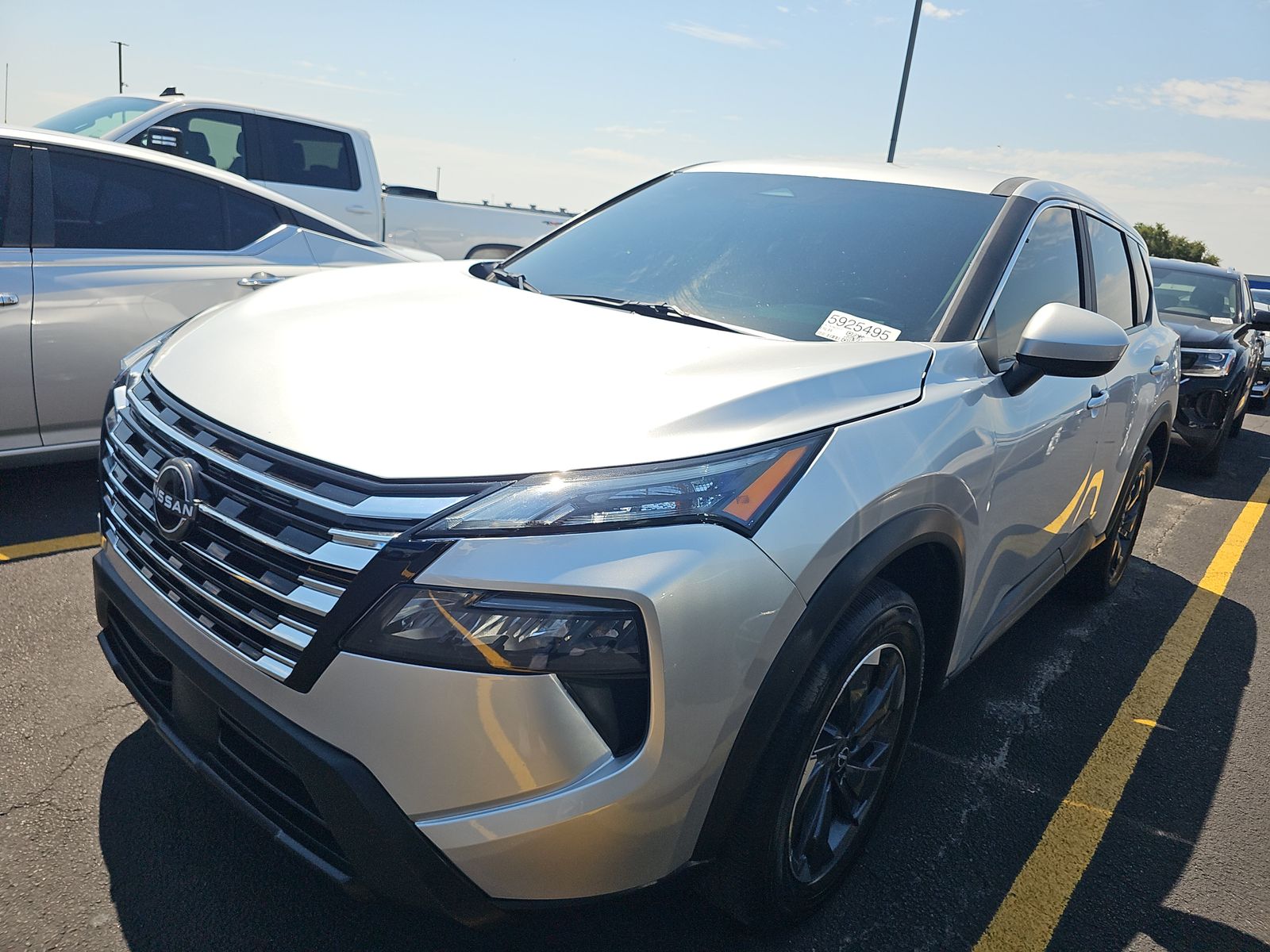 2025 Nissan Rogue SV FWD