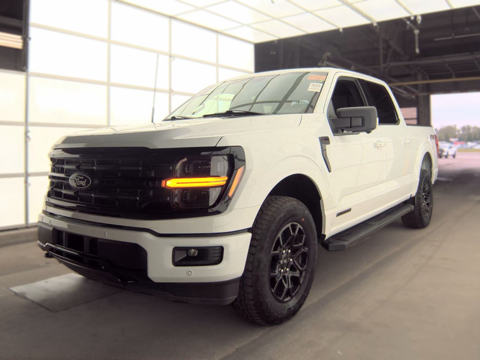 2024 Ford F-150 Hybrid XLT AWD