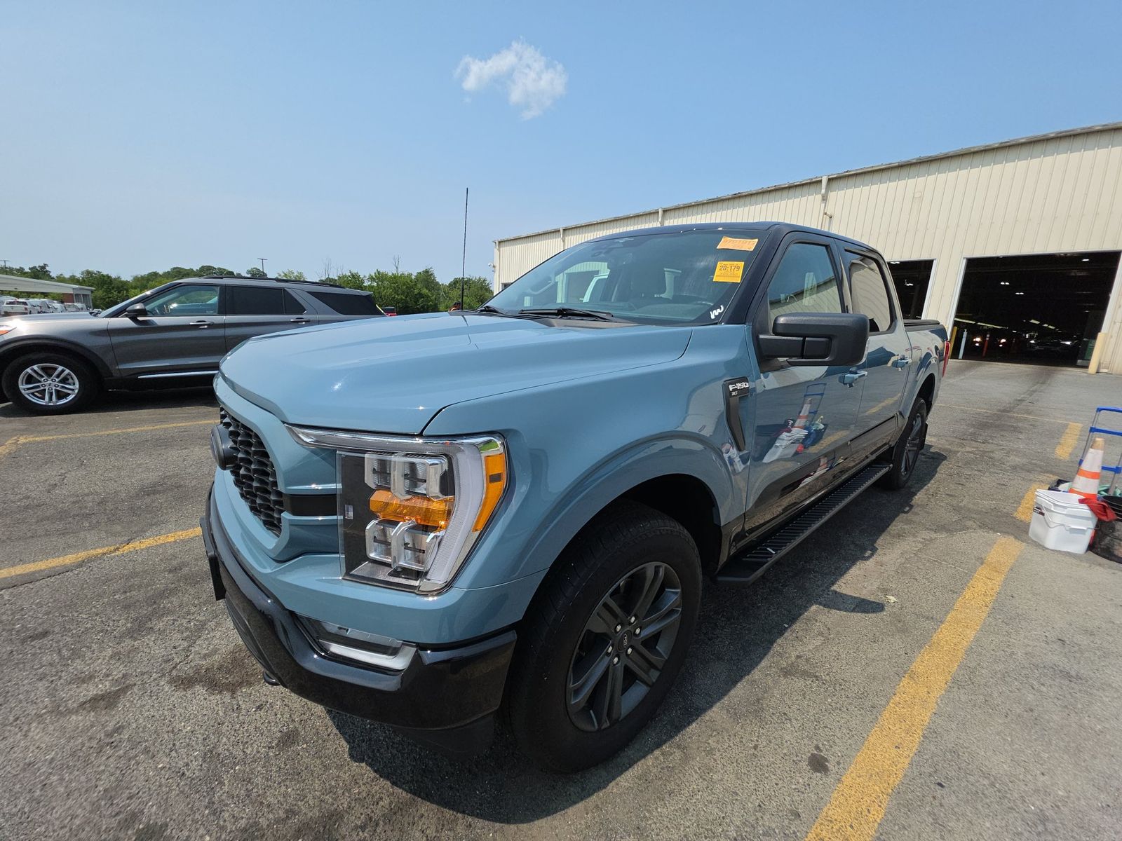 2023 Ford F-150 XLT AWD