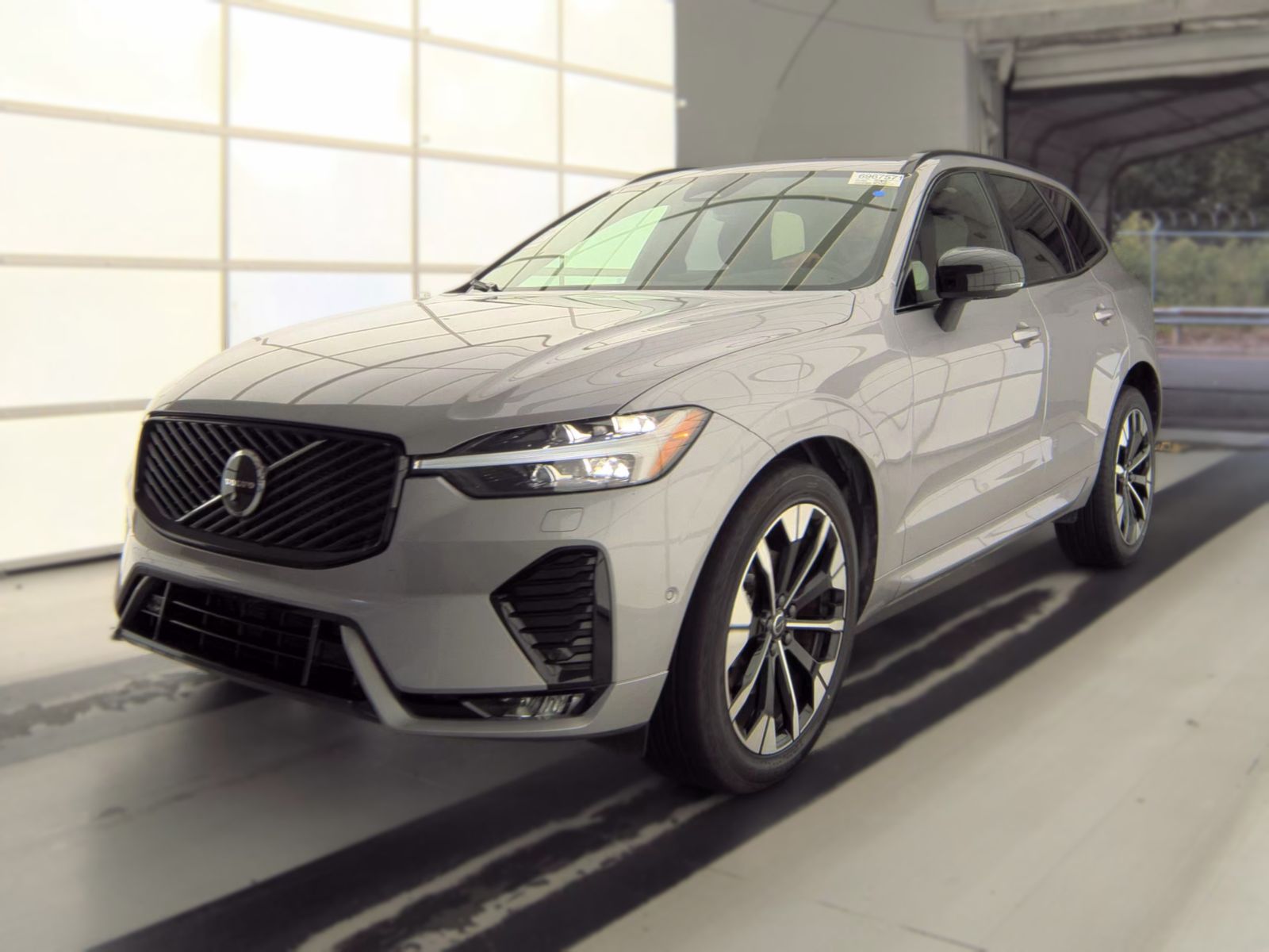 2026 Volvo XC60 B5 Plus AWD