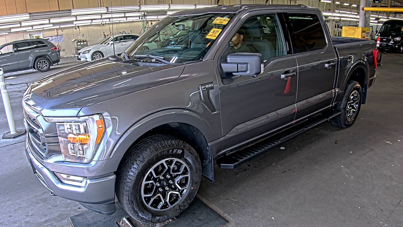 2023 Ford F-150 XLT AWD