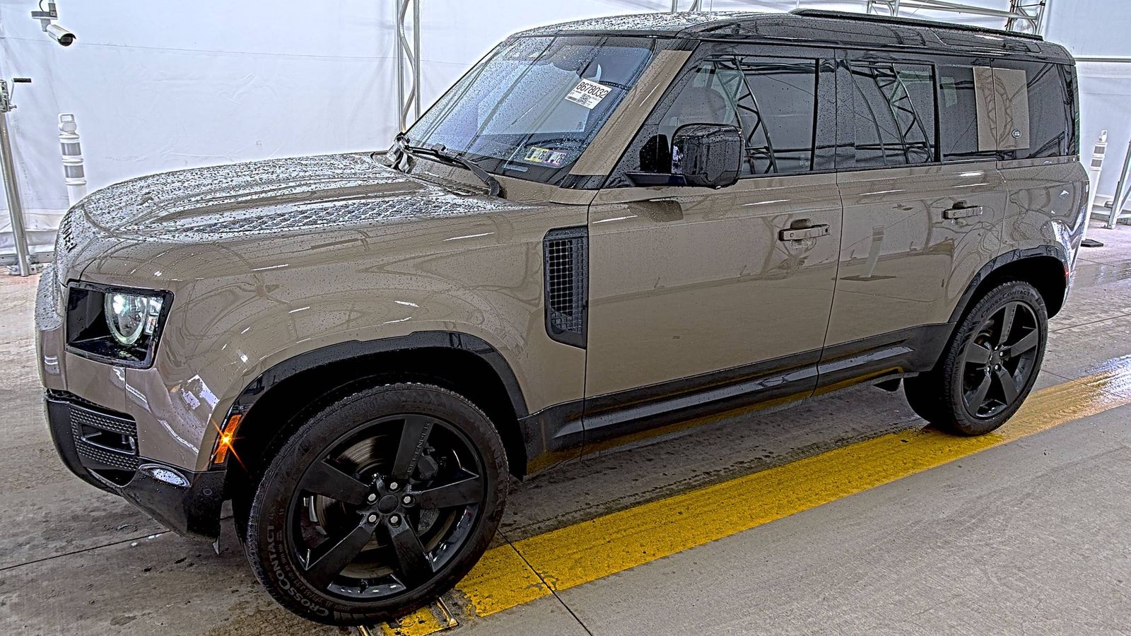 2022 Land Rover Defender 110 X-Dynamic HSE FWD
