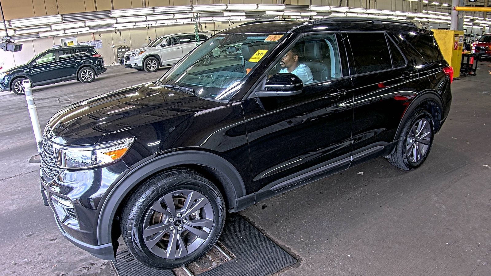 2023 Ford Explorer XLT AWD