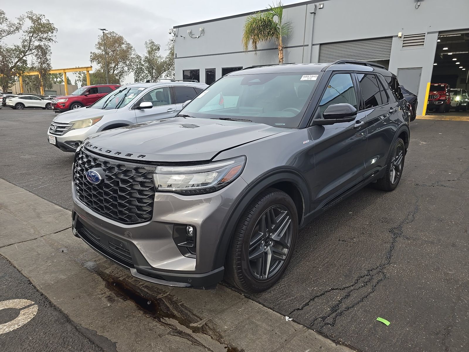 2025 Ford Explorer ST-Line FWD