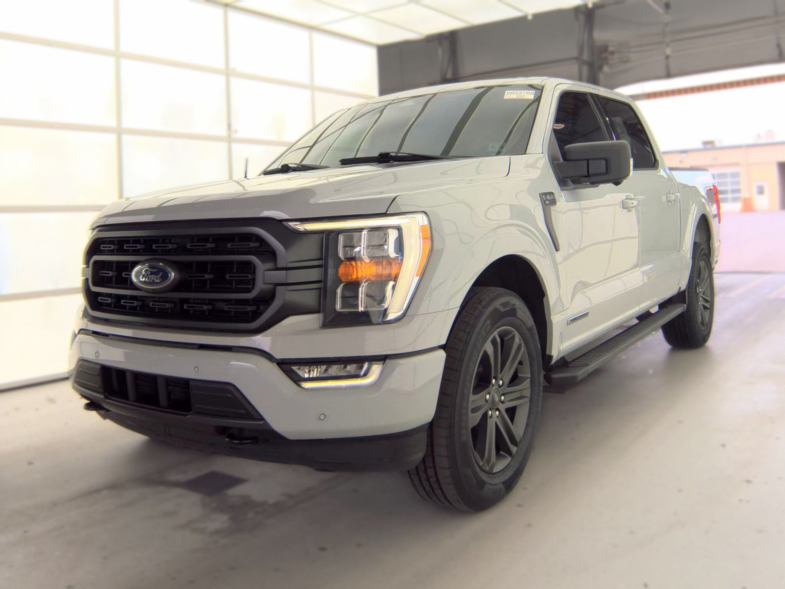 2023 Ford F-150 Hybrid XLT AWD