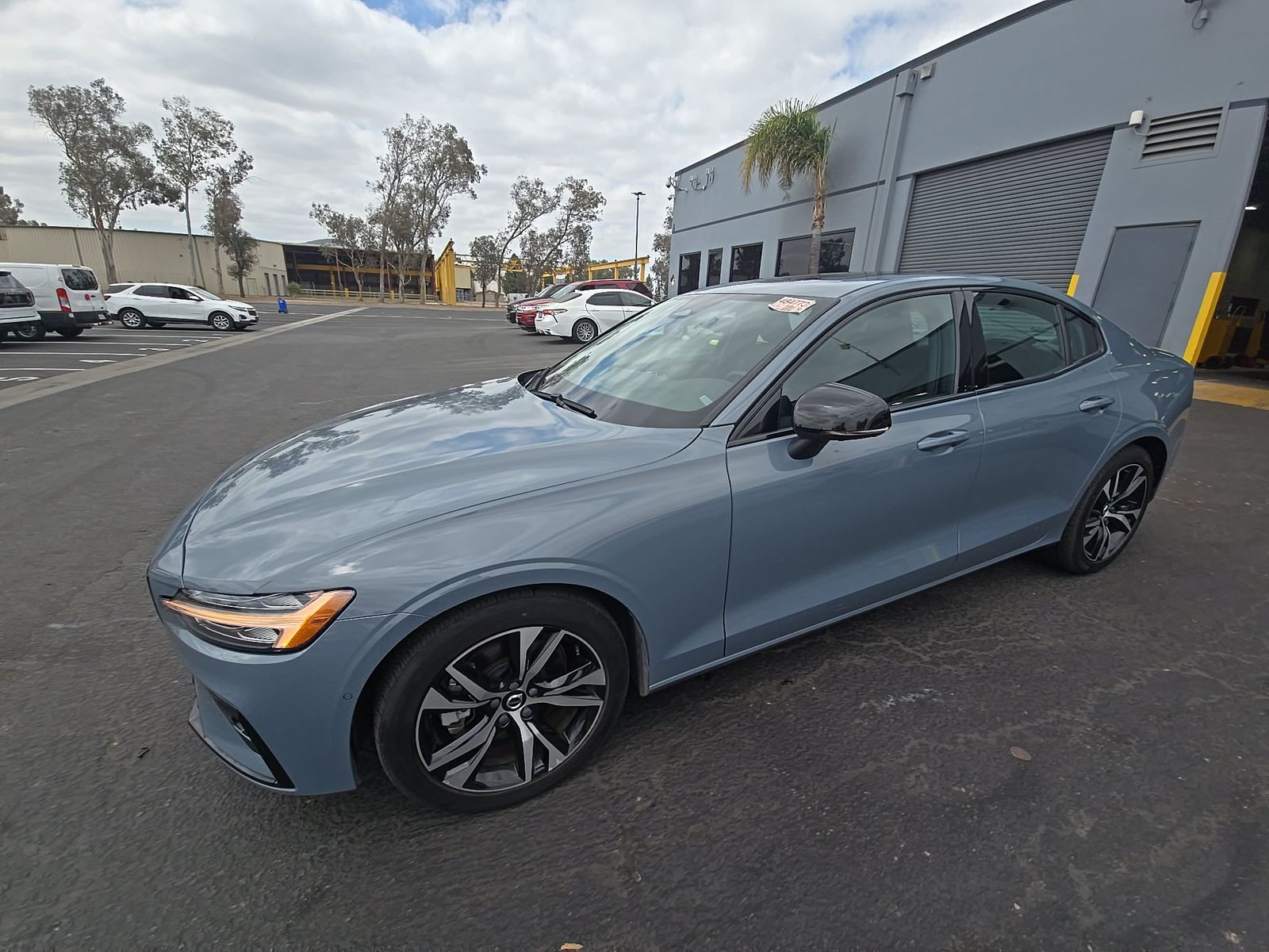 2024 Volvo S60 B5 Plus FWD
