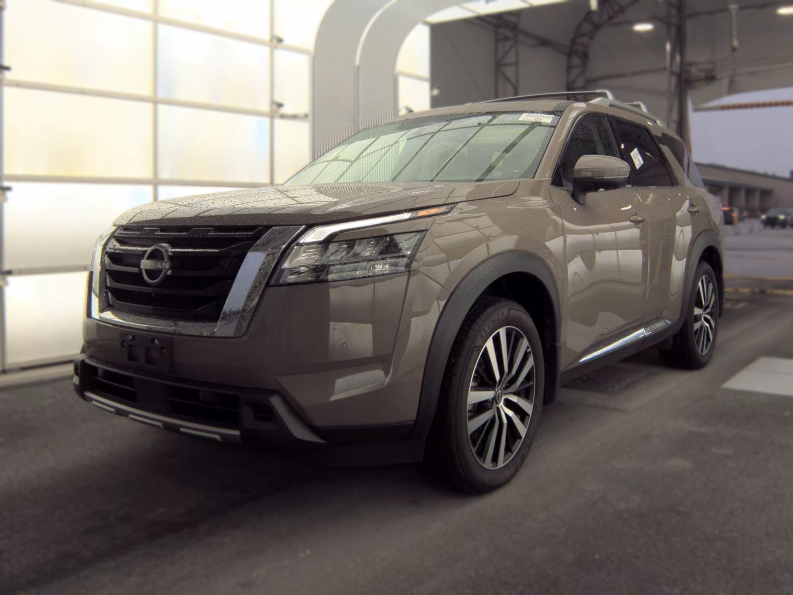 2024 Nissan Pathfinder Platinum FWD
