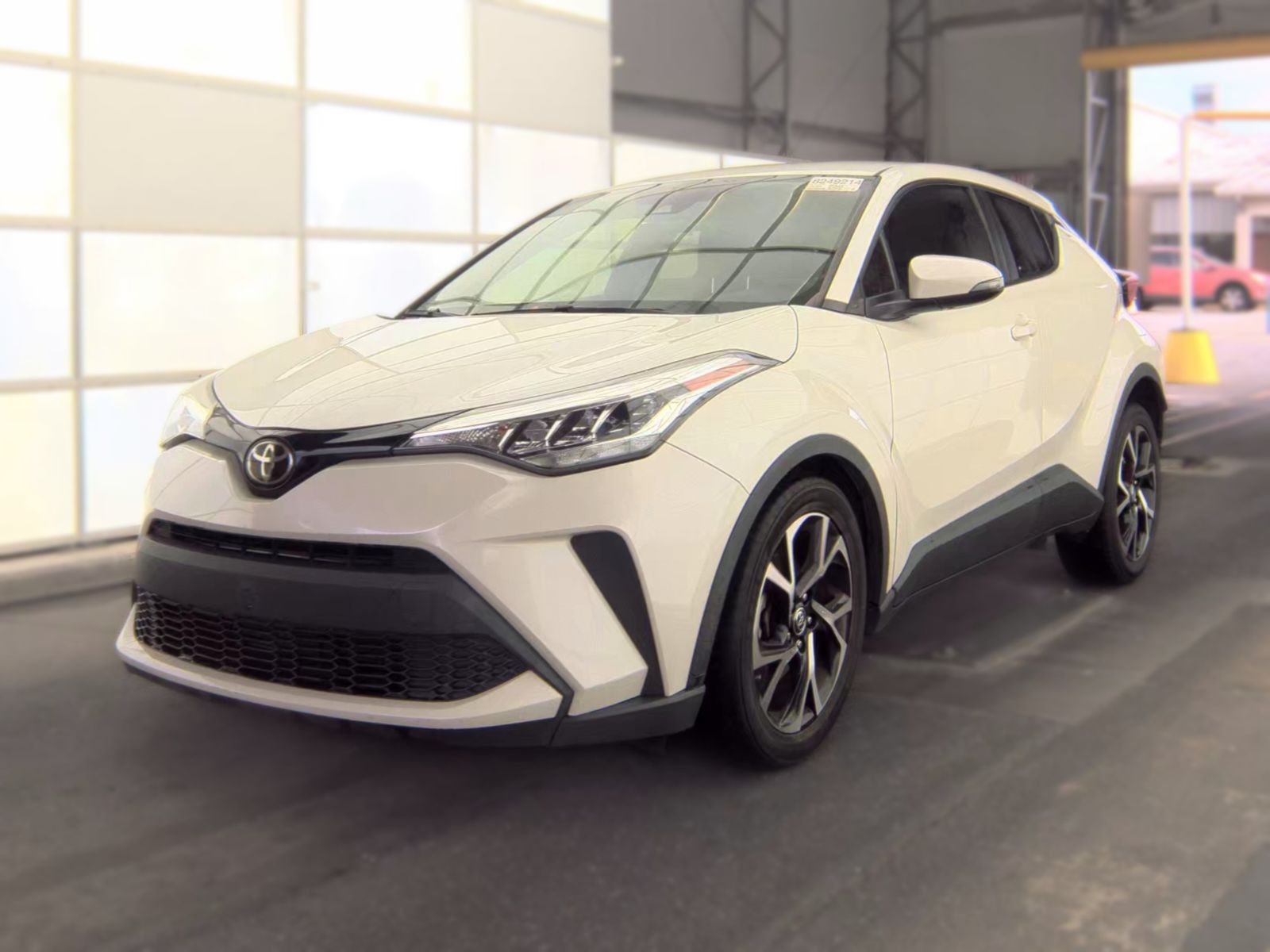 2021 Toyota C-HR XLE FWD