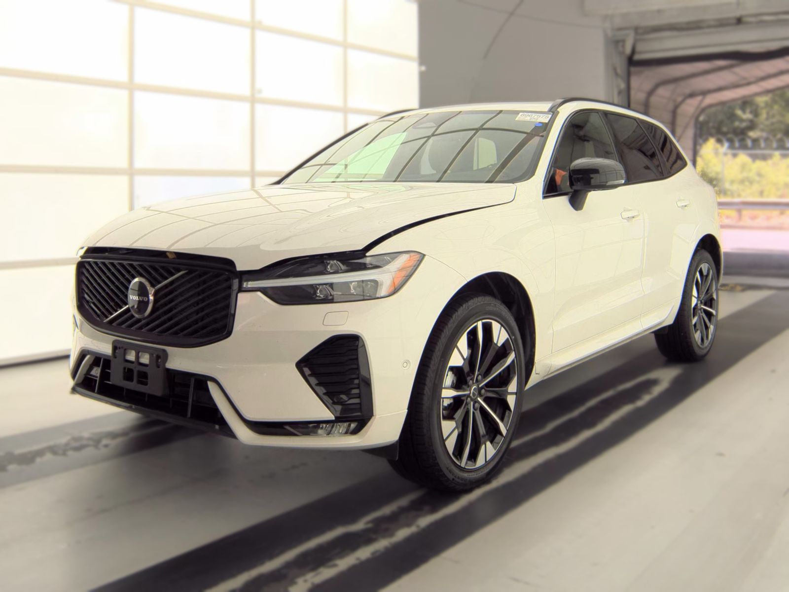 2026 Volvo XC60 B5 Plus FWD