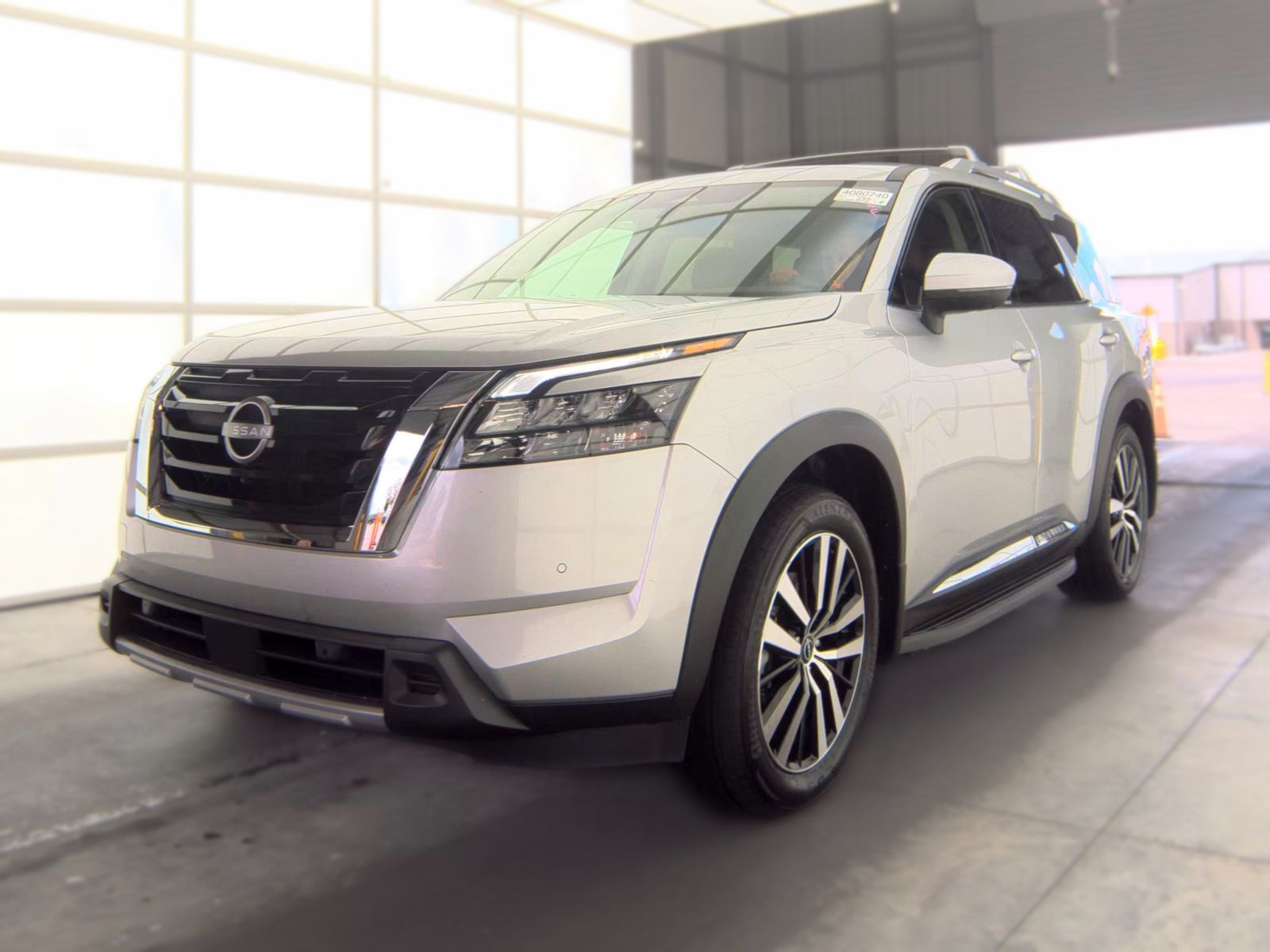 2025 Nissan Pathfinder Platinum FWD