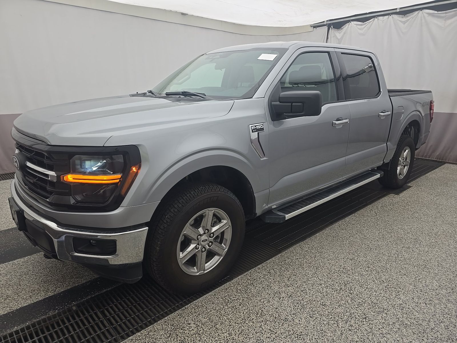 2025 Ford F-150 XLT AWD
