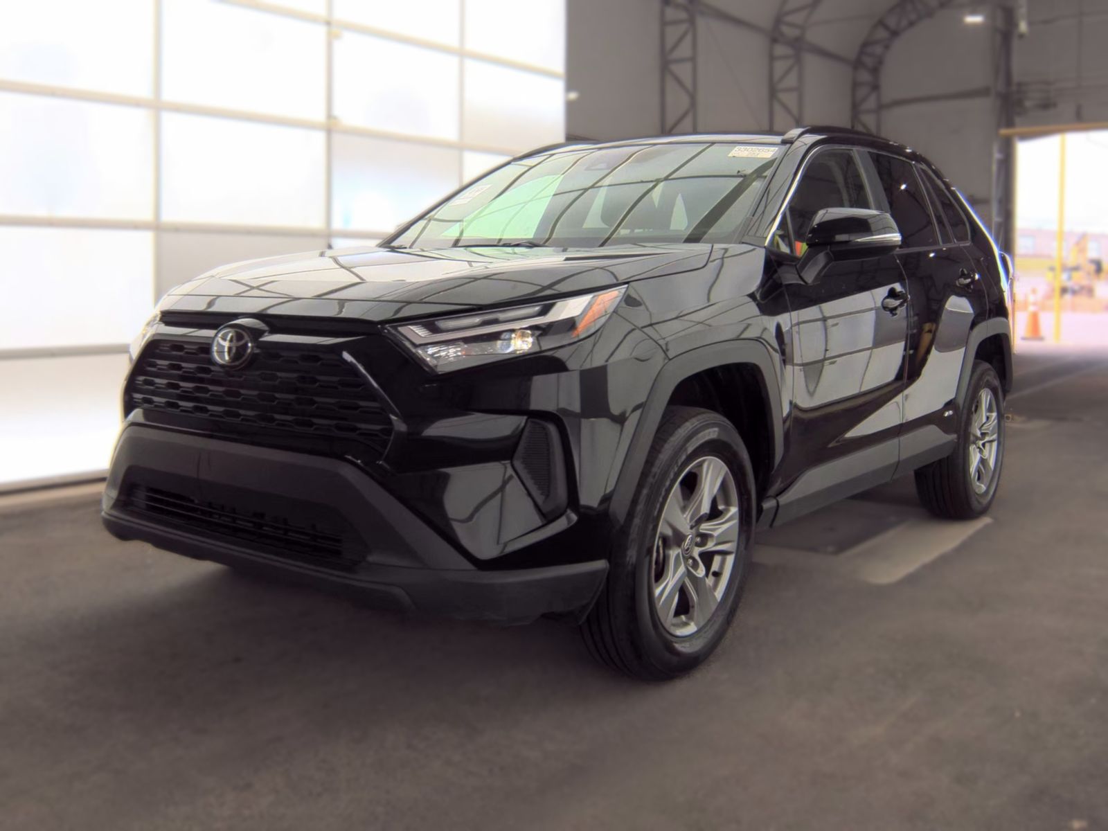 2025 Toyota RAV4 Hybrid XLE AWD