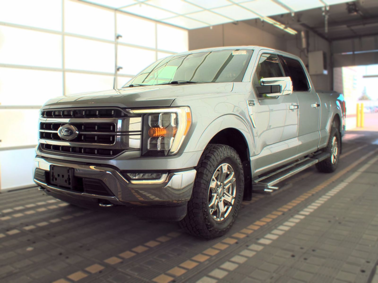 2023 Ford F-150 Lariat AWD