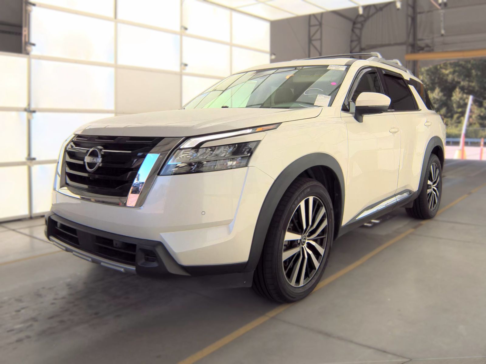 2023 Nissan Pathfinder Platinum AWD