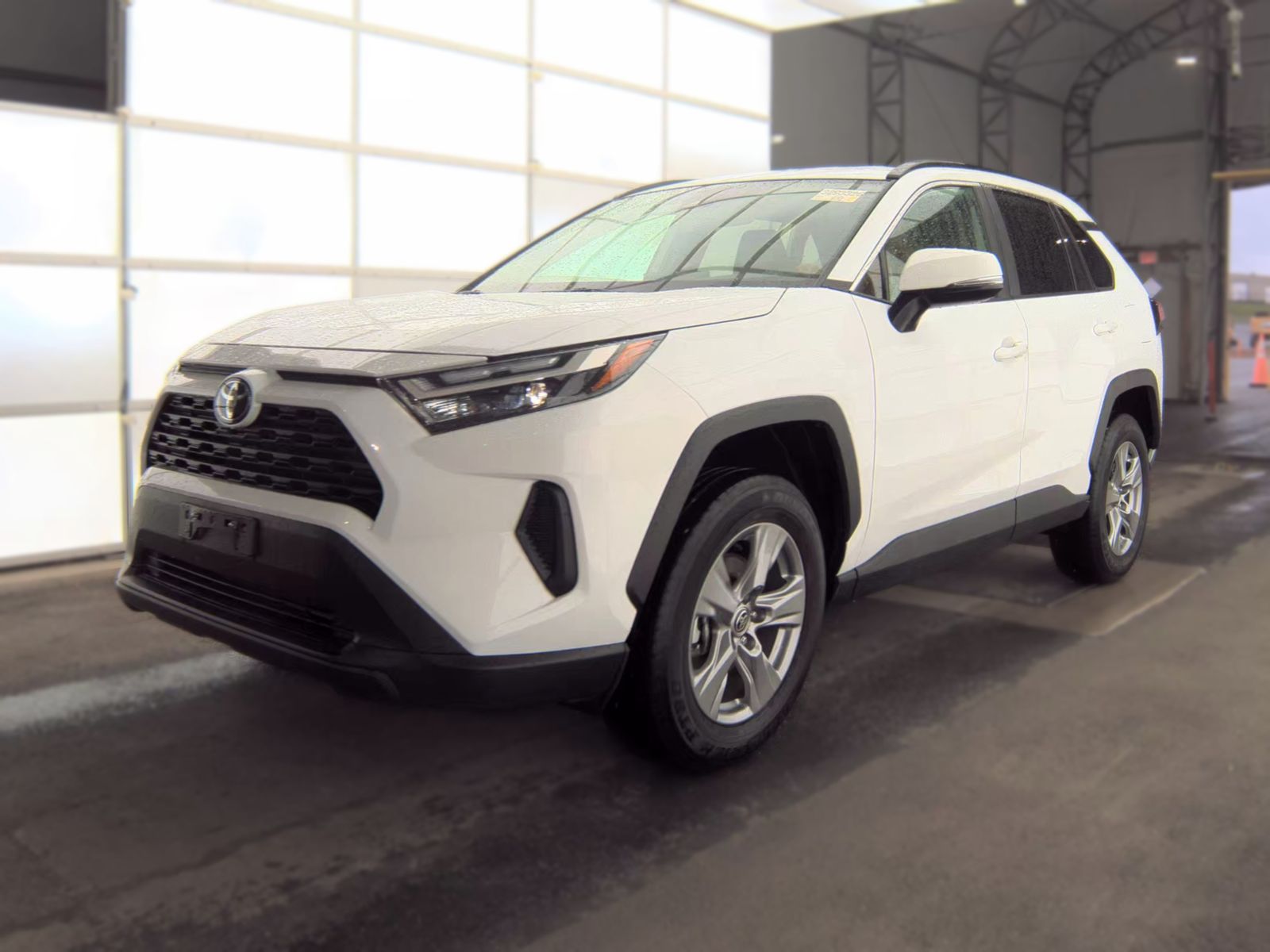 2025 Toyota RAV4 XLE AWD