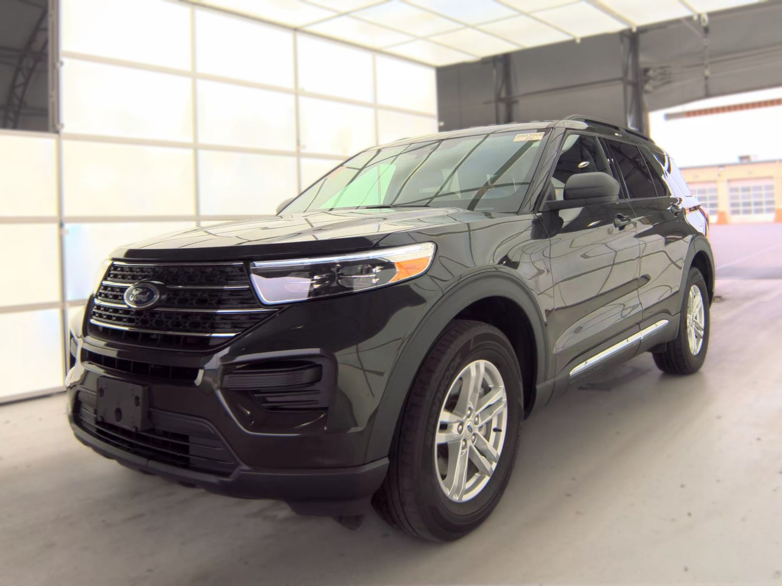 2023 Ford Explorer XLT AWD