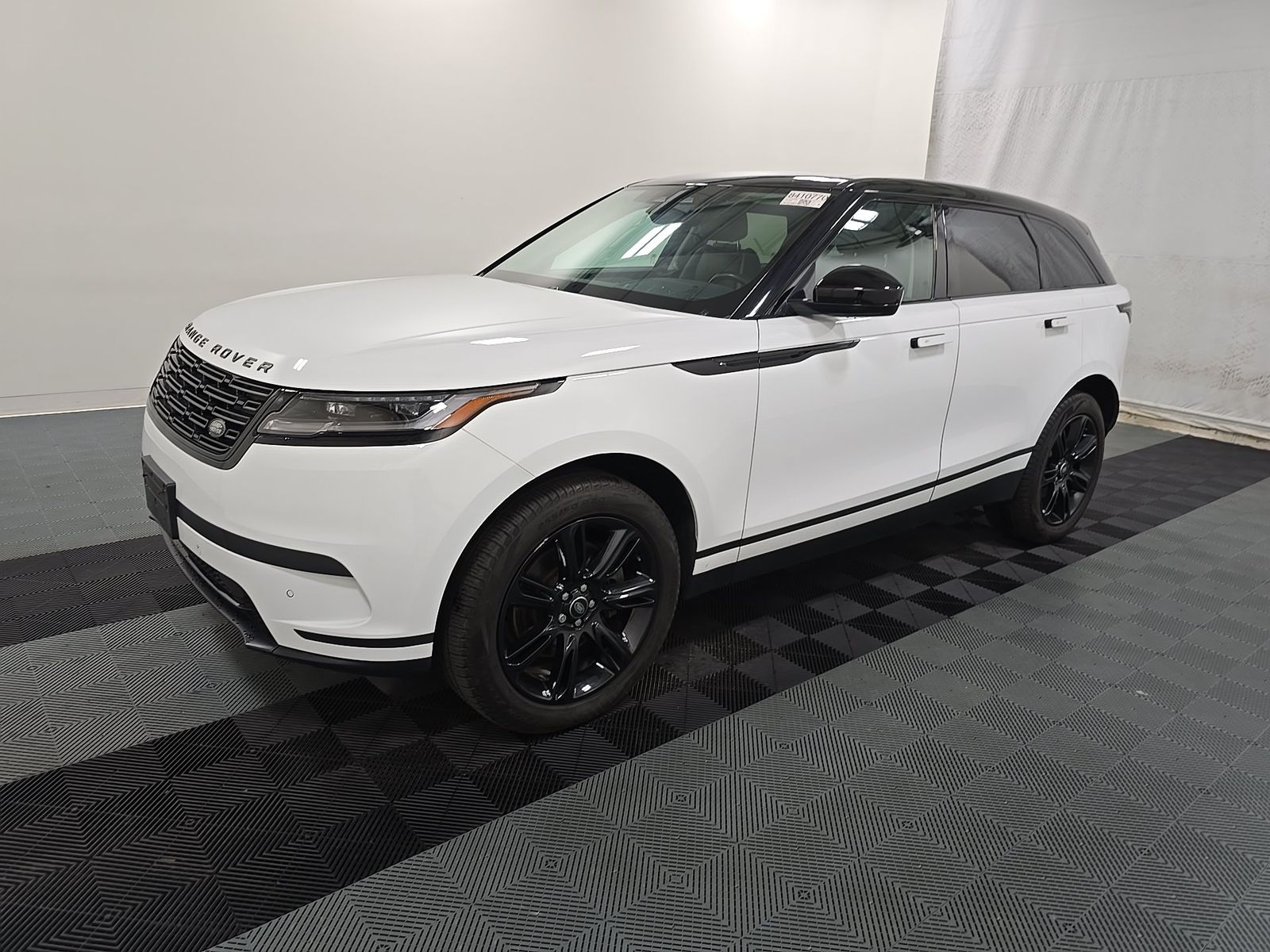 2025 Land Rover Range Rover Velar S FWD