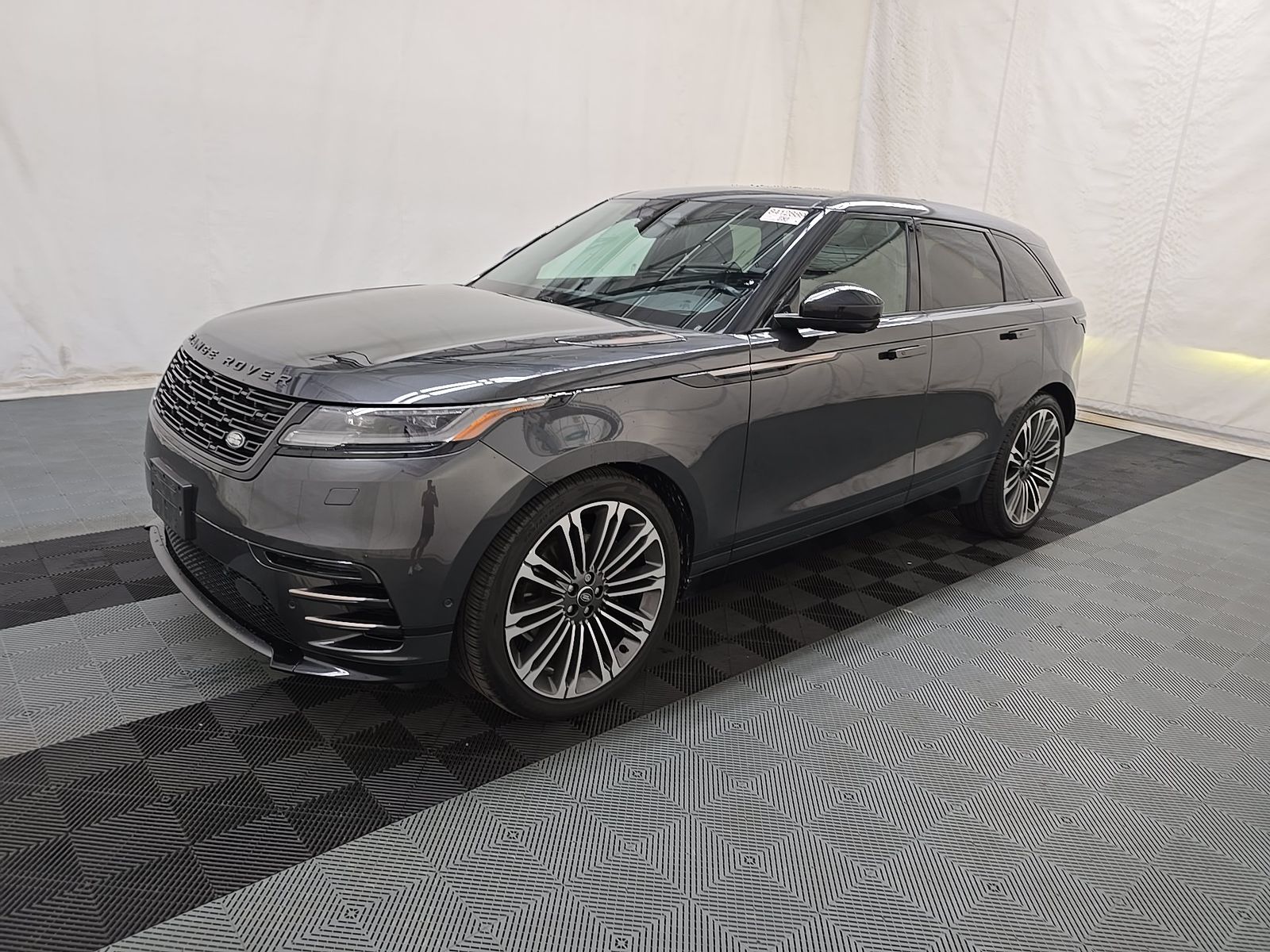 2024 Land Rover Range Rover Velar Dynamic SE FWD