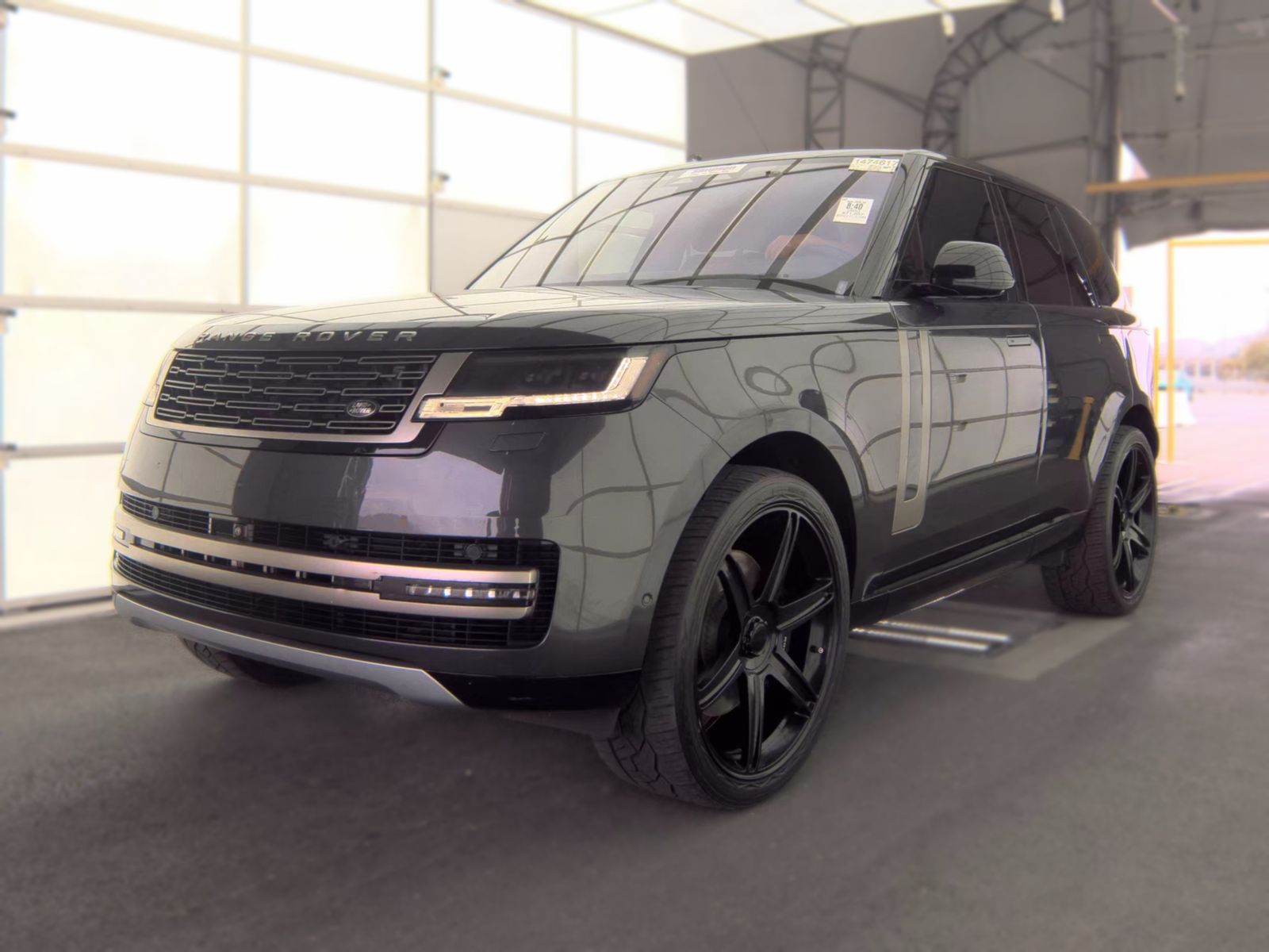2023 Land Rover Range Rover SE AWD