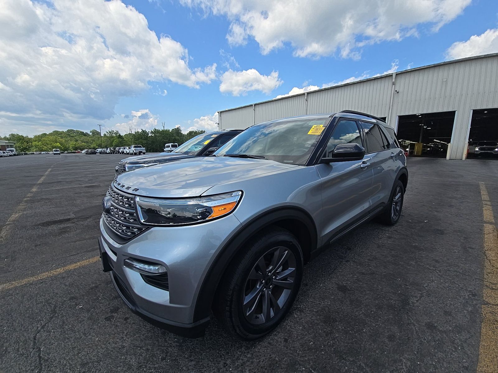2023 Ford Explorer XLT AWD