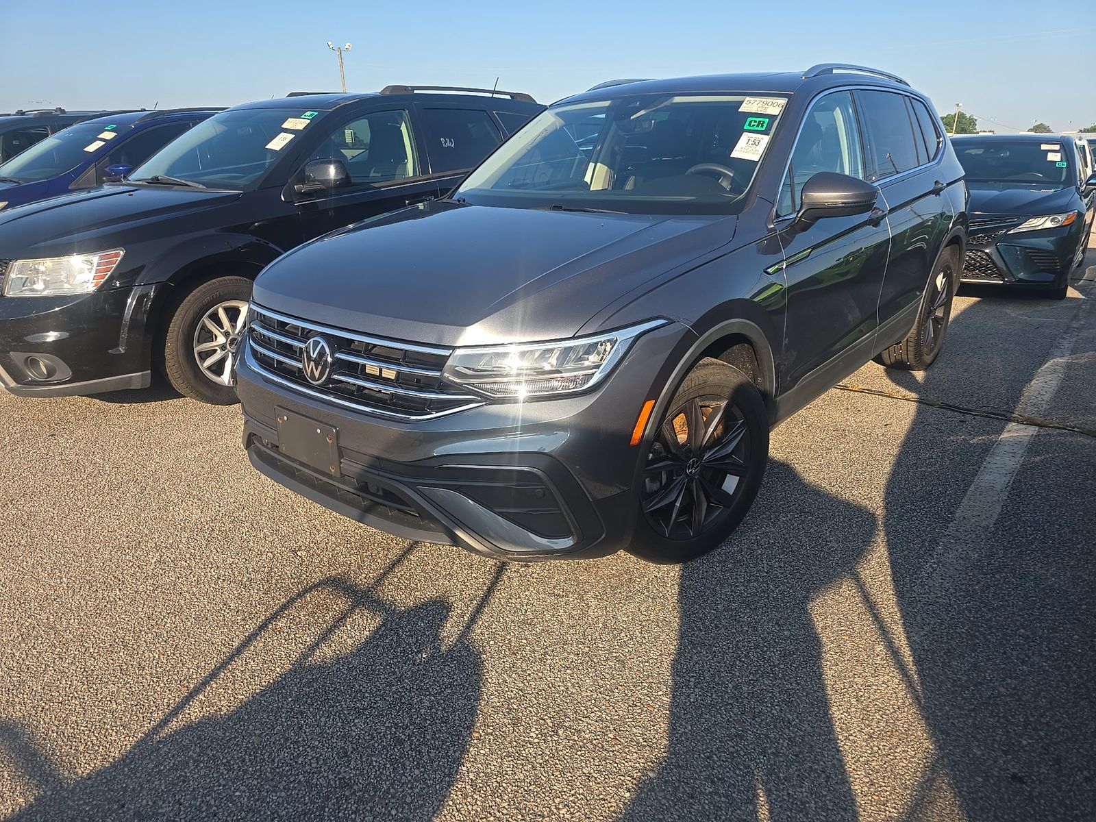 2023 Volkswagen Tiguan 2.0T SE FWD