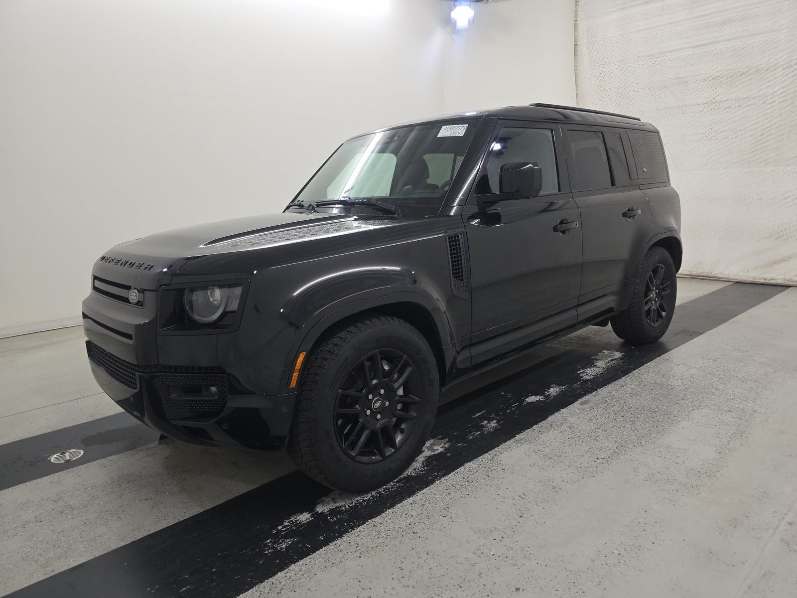 2024 Land Rover Defender 110 X-Dynamic SE FWD