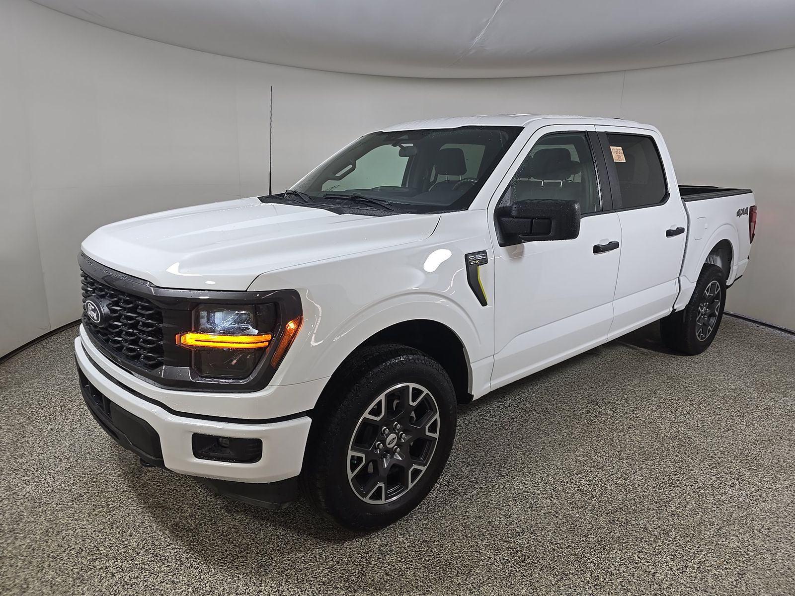 2024 Ford F-150 STX AWD