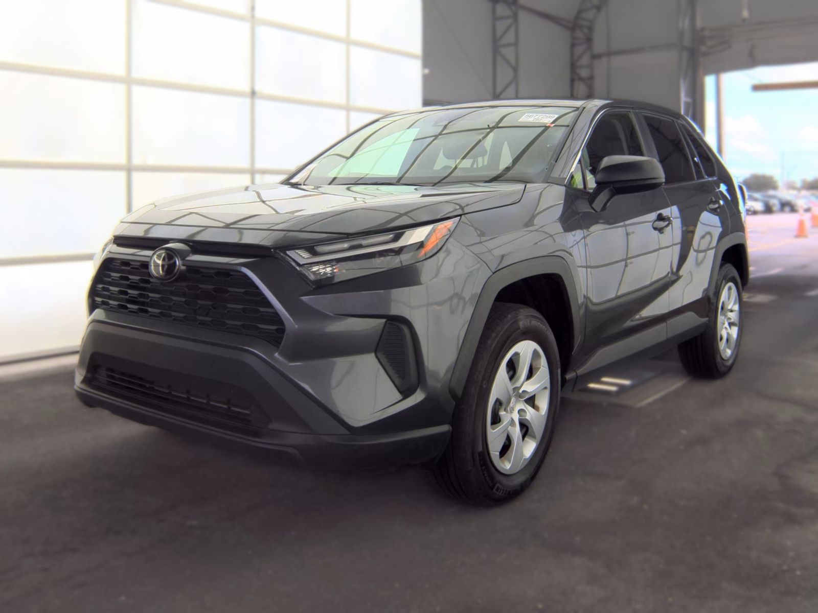 2025 Toyota RAV4 LE FWD