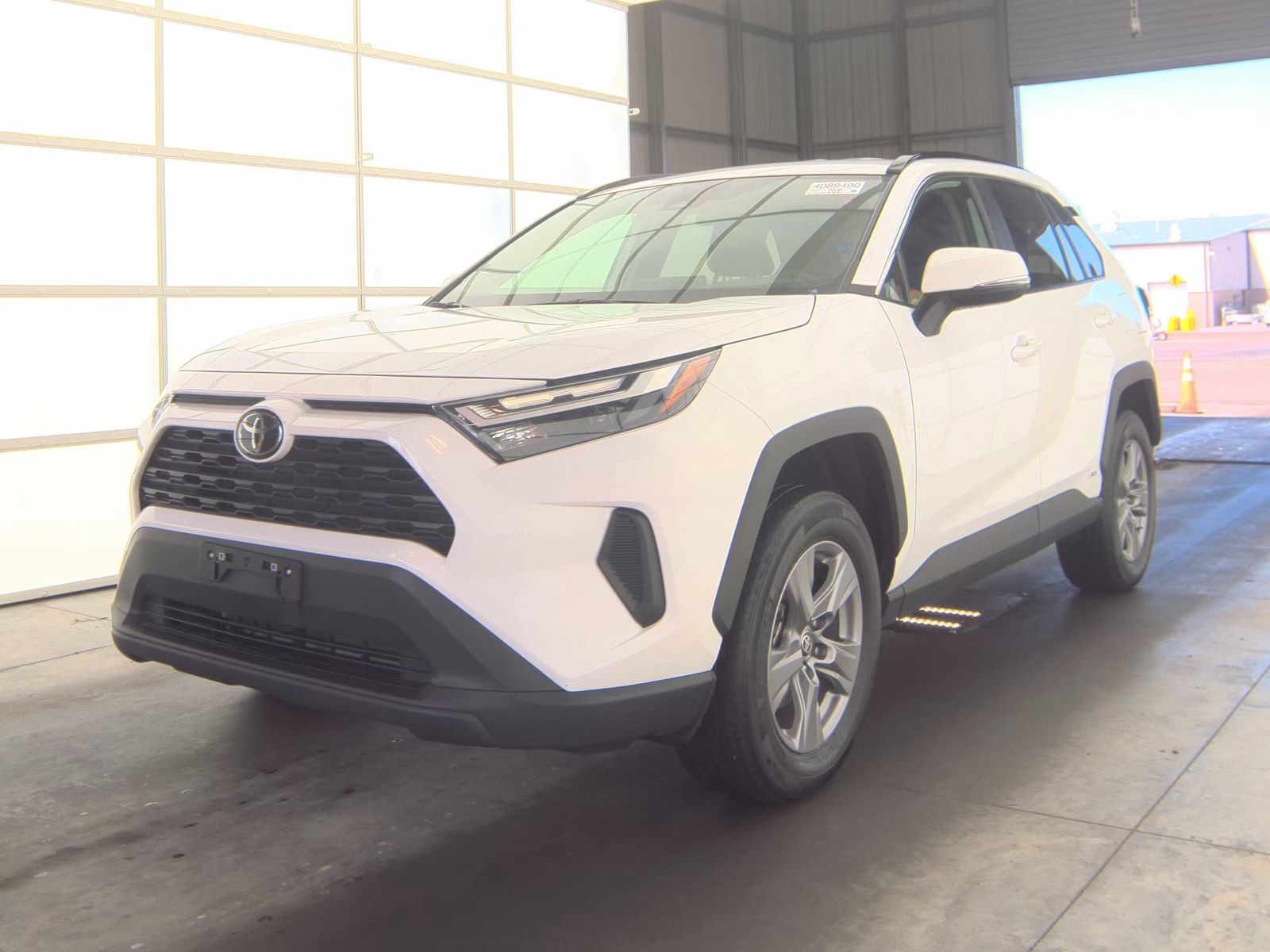 2025 Toyota RAV4 Hybrid XLE AWD