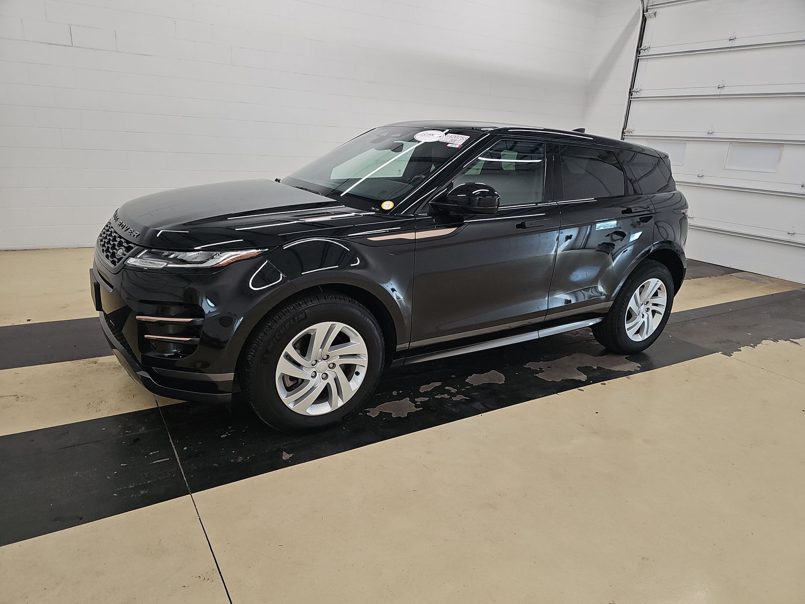 2023 Land Rover Range Rover Evoque R-Dynamic S FWD
