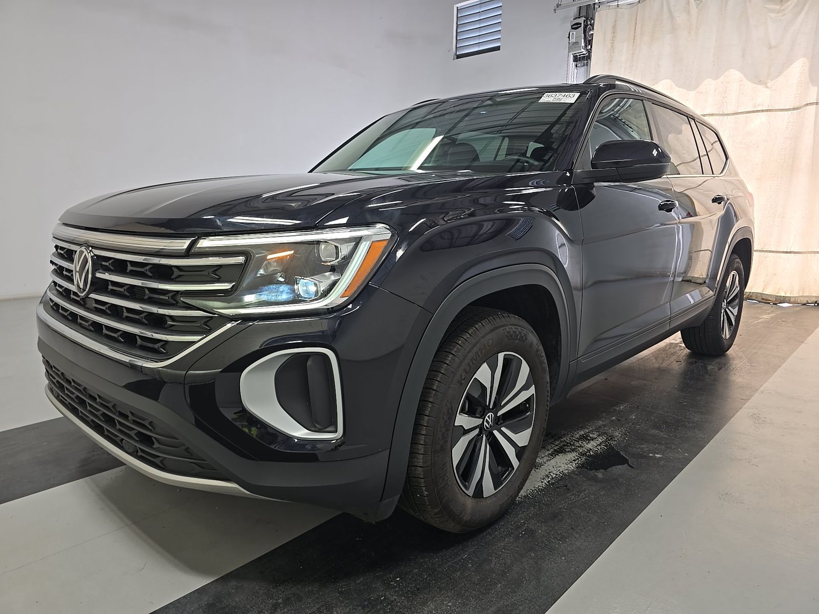 2025 Volkswagen Atlas 2.0T SE FWD