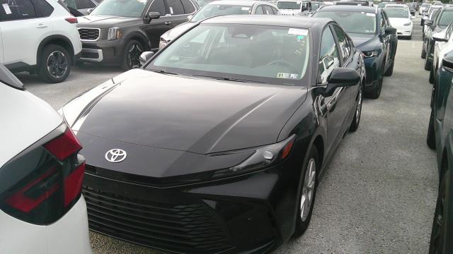 2025 Toyota Camry LE FWD