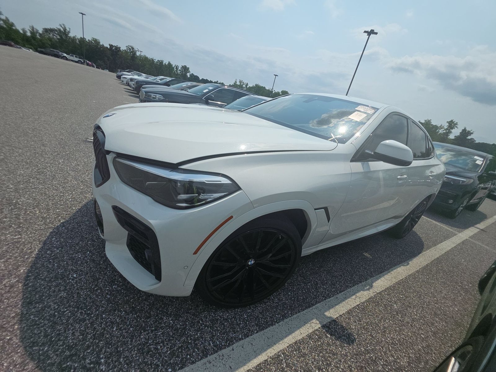 2022 BMW X6 xDrive40i AWD