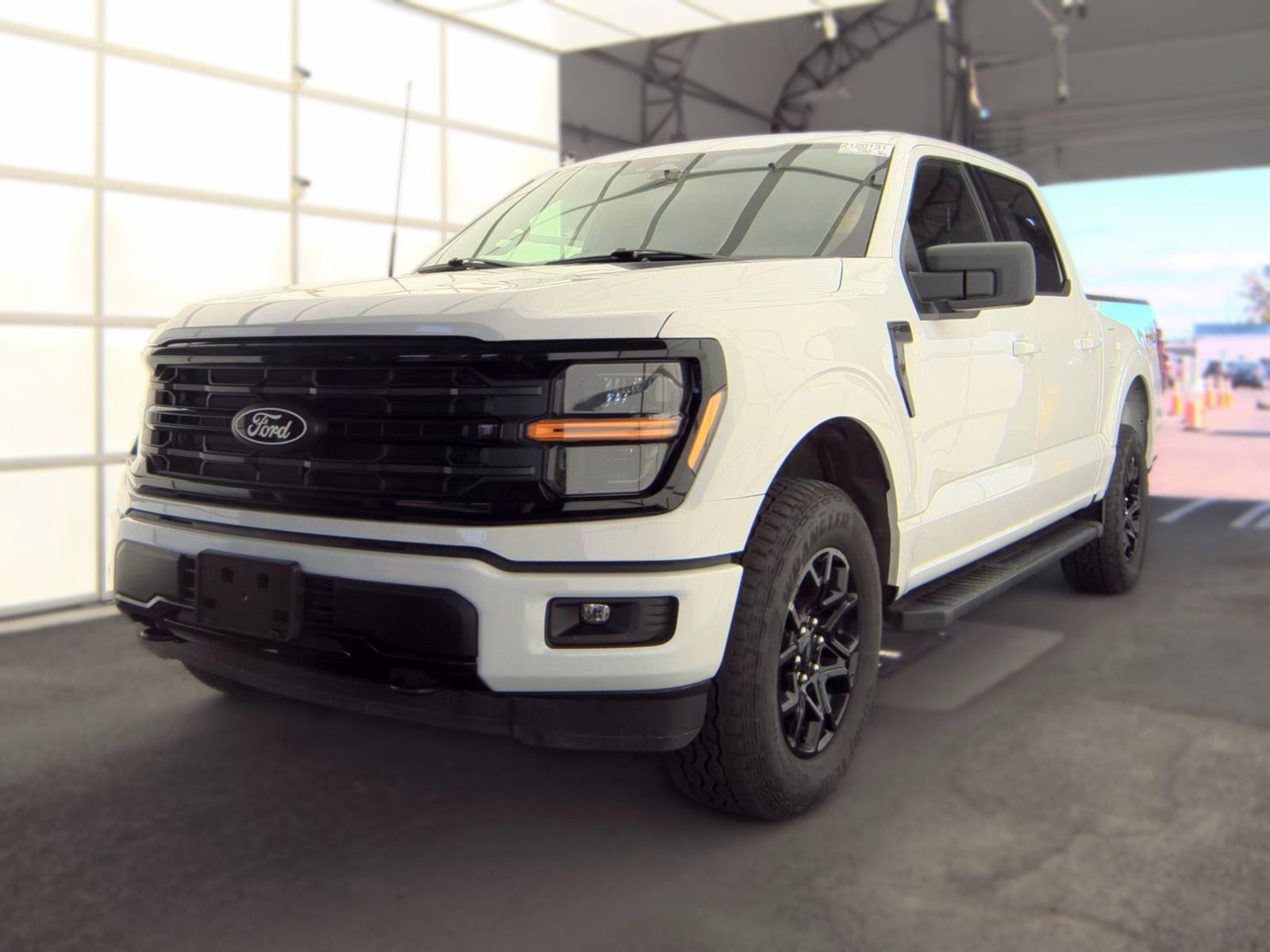 2025 Ford F-150 XLT AWD