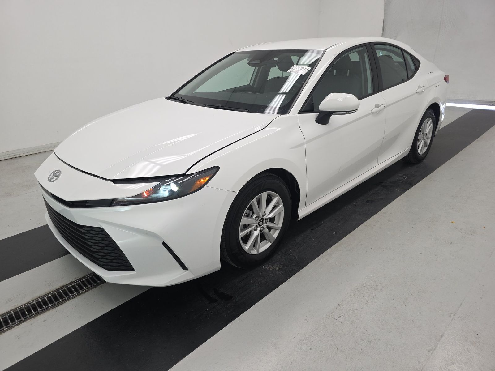 2025 Toyota Camry LE FWD