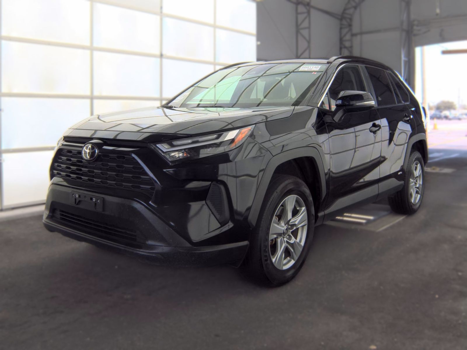 2025 Toyota RAV4 Hybrid XLE AWD