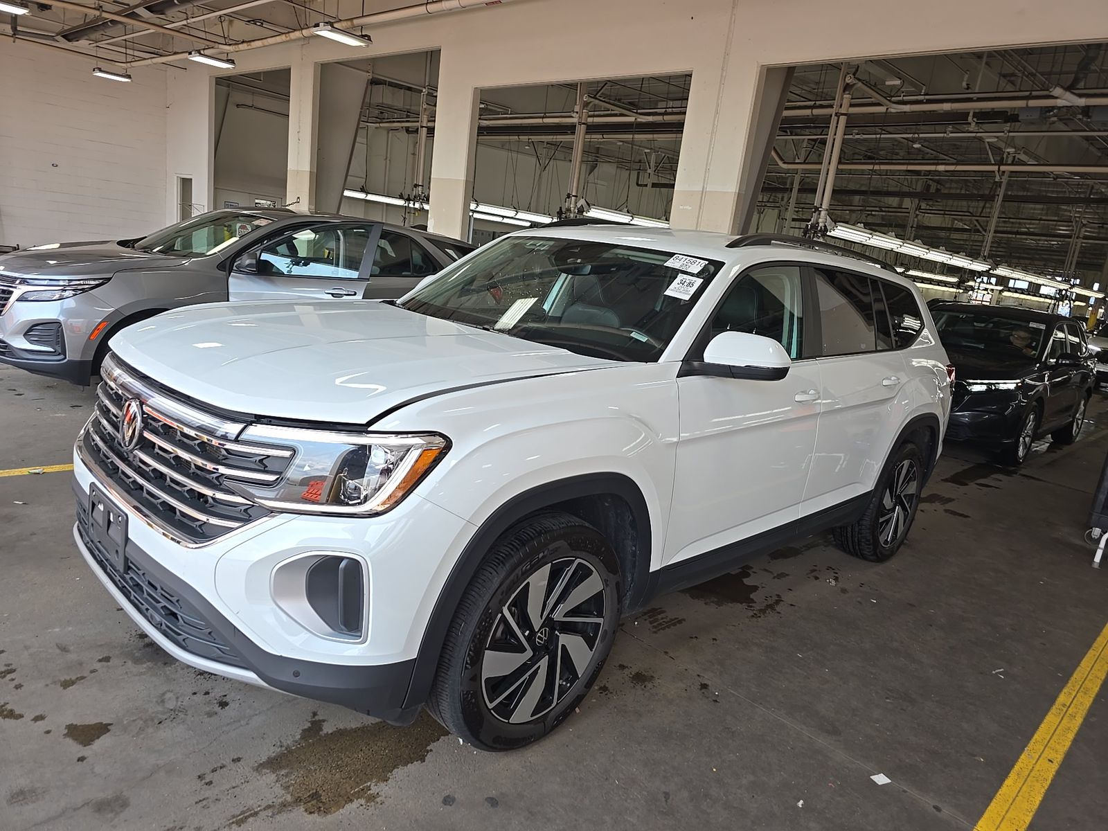 2025 Volkswagen Atlas 2.0T SE FWD