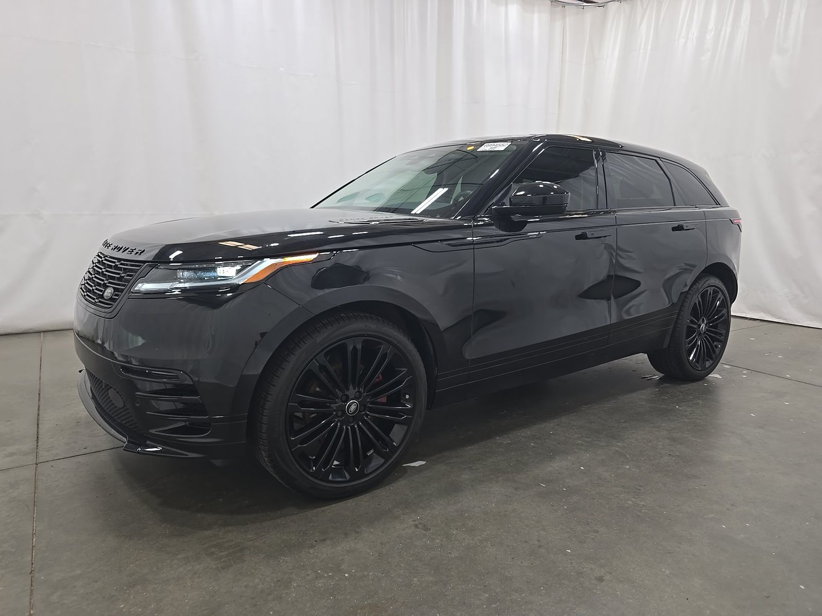 2025 Land Rover Range Rover Velar DYNAMIC SE 24059 miles